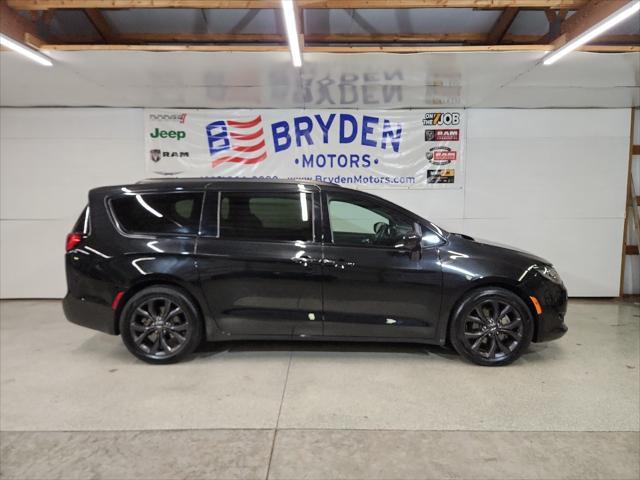 used 2019 Chrysler Pacifica car, priced at $30,892