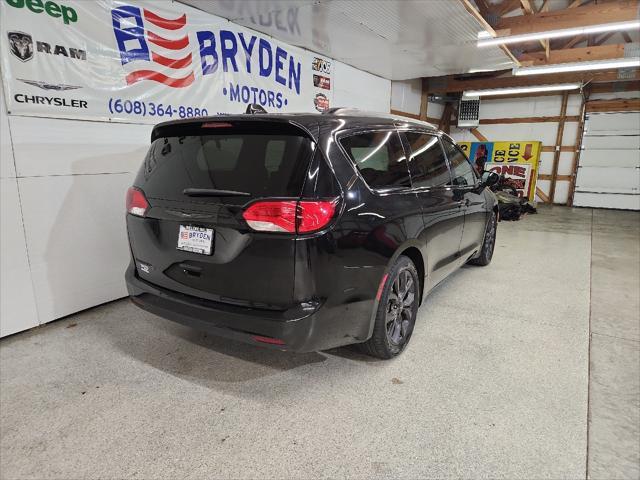 used 2019 Chrysler Pacifica car, priced at $30,762