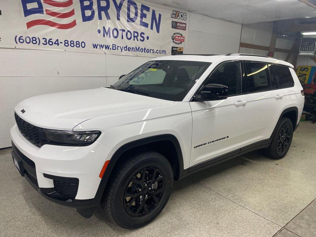 new 2025 Jeep Grand Cherokee L car, priced at $47,527