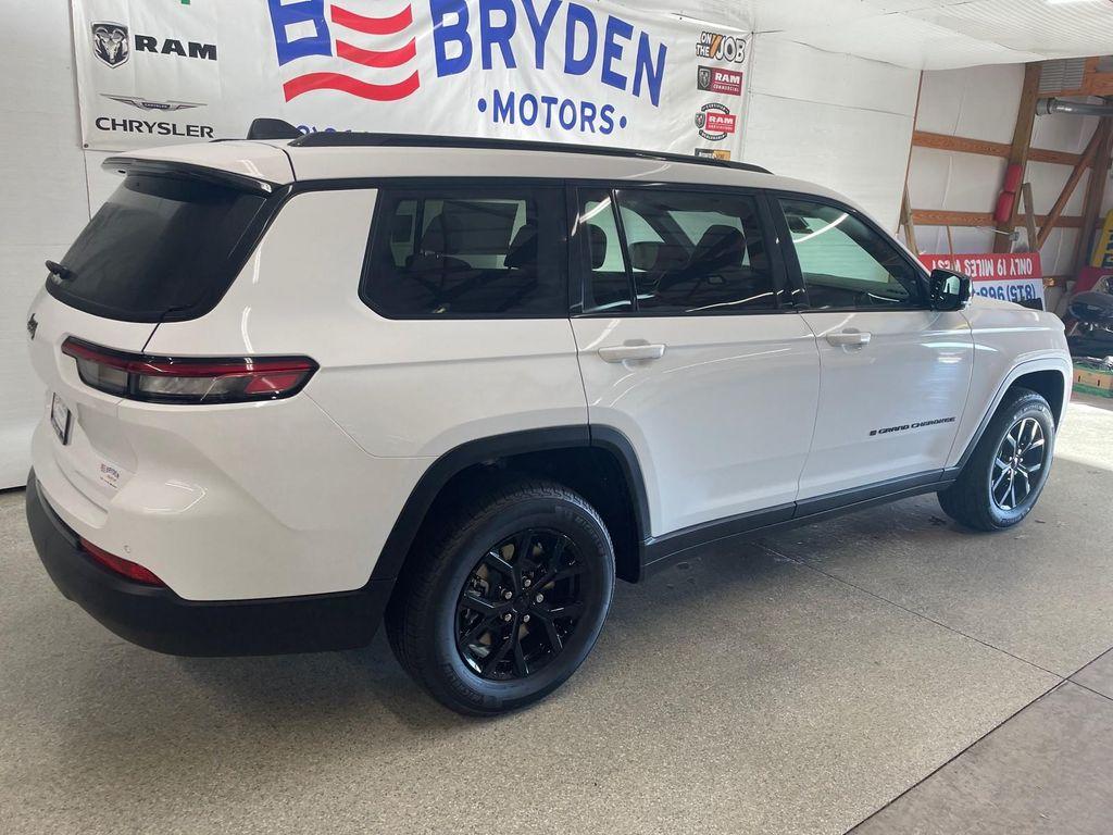 new 2025 Jeep Grand Cherokee L car, priced at $47,527