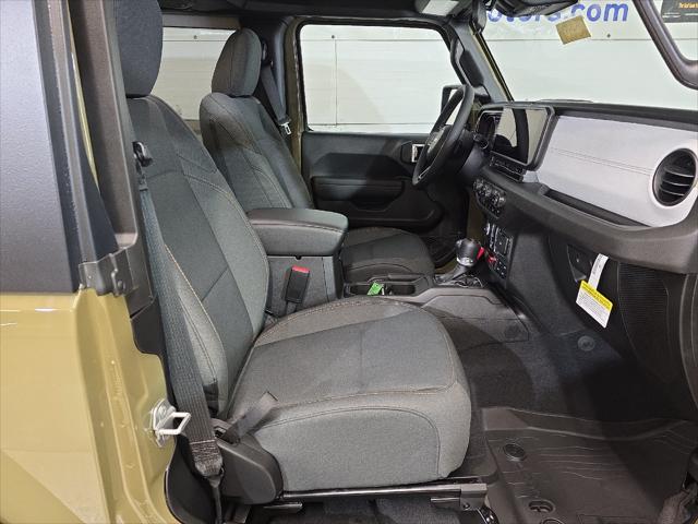 new 2025 Jeep Wrangler car, priced at $46,290