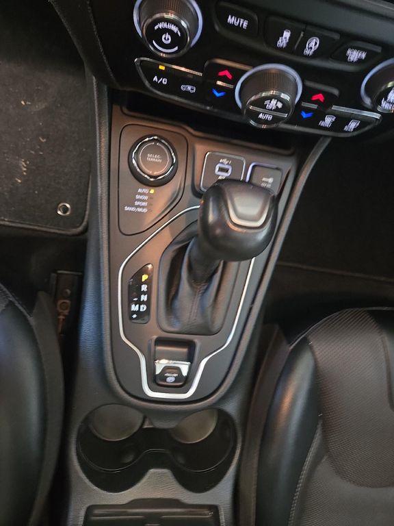 used 2022 Jeep Cherokee car, priced at $25,894
