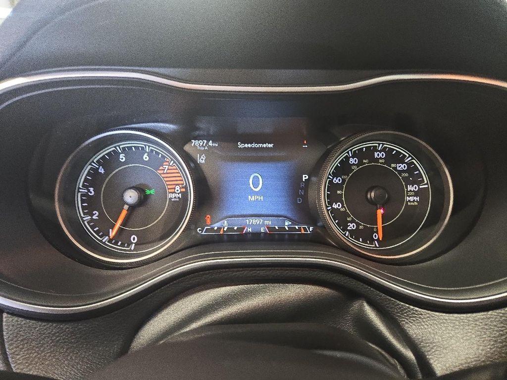 used 2022 Jeep Cherokee car, priced at $25,894