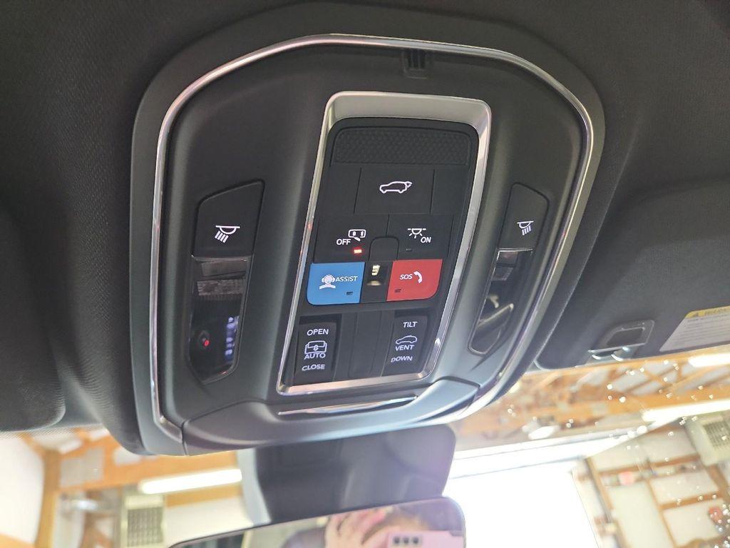 new 2025 Jeep Grand Cherokee L car, priced at $45,527