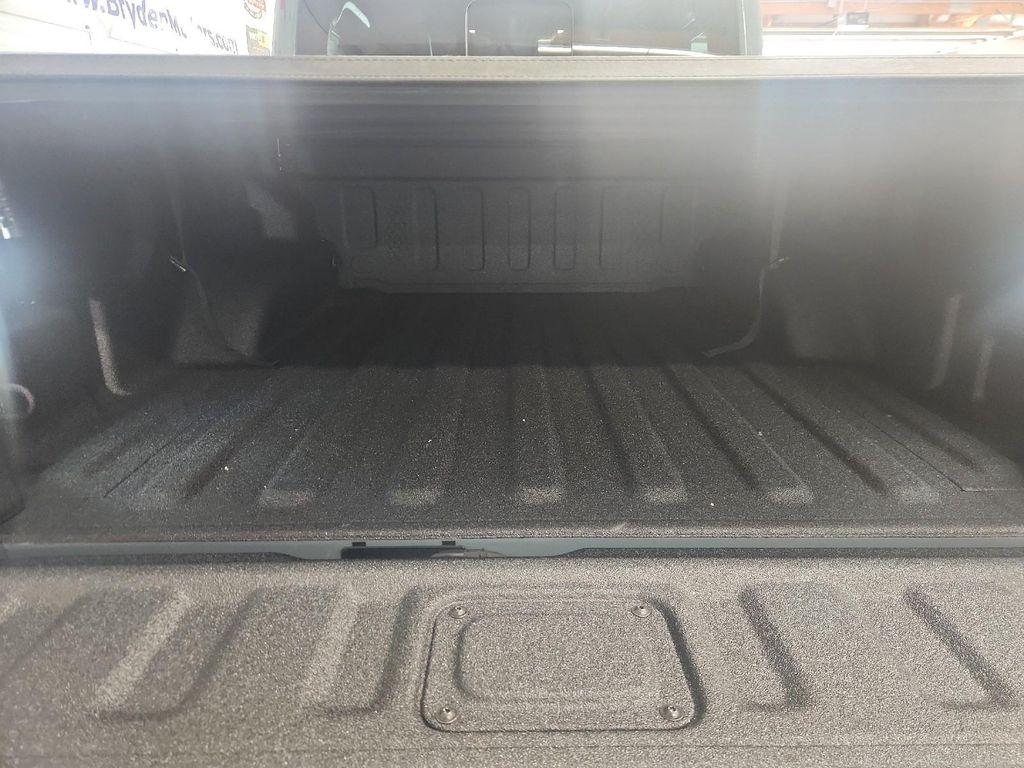 new 2025 Jeep Gladiator car, priced at $49,590