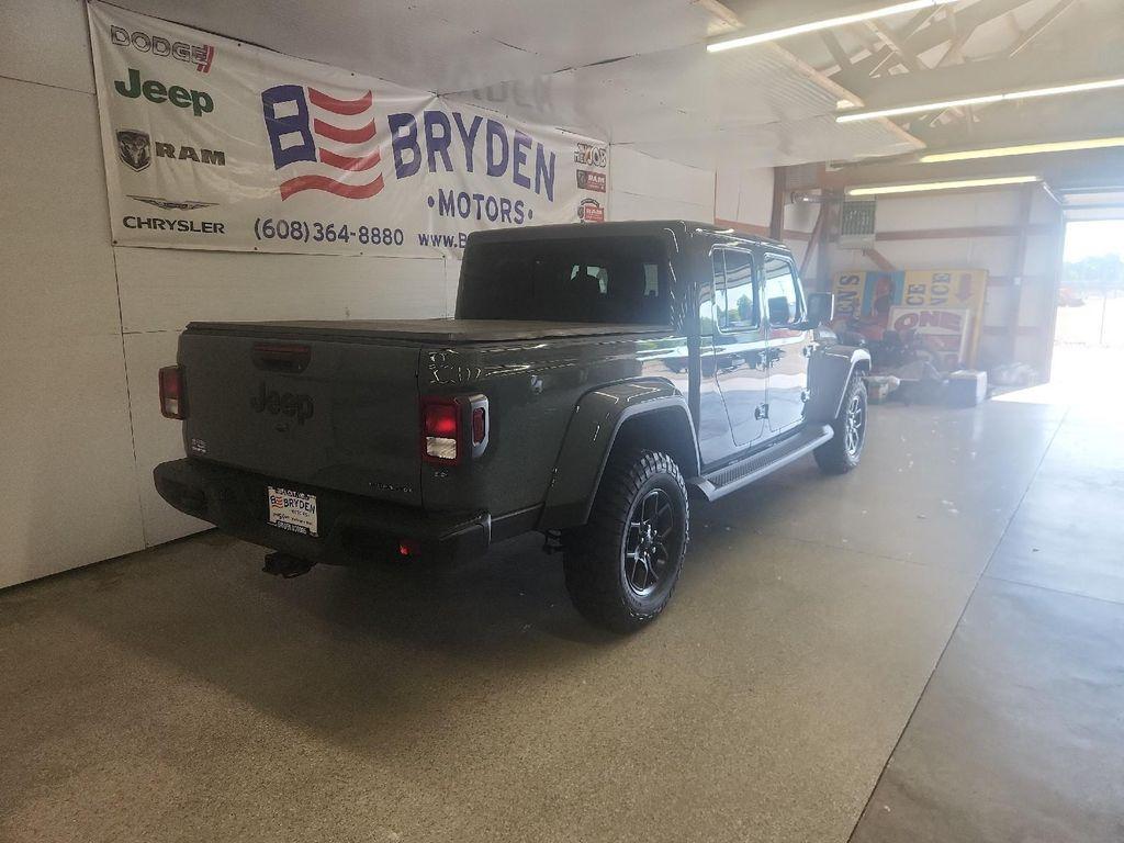 new 2025 Jeep Gladiator car, priced at $49,590