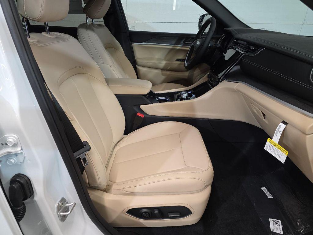 new 2025 Jeep Grand Cherokee L car, priced at $48,403