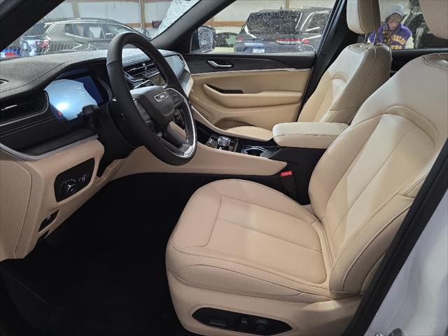 new 2025 Jeep Grand Cherokee L car, priced at $50,175