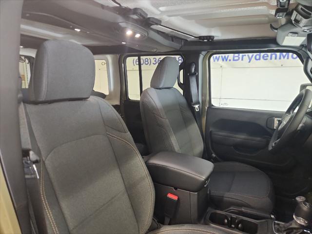 new 2025 Jeep Wrangler car, priced at $52,489