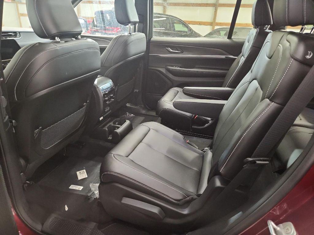 new 2025 Jeep Grand Cherokee L car, priced at $50,195