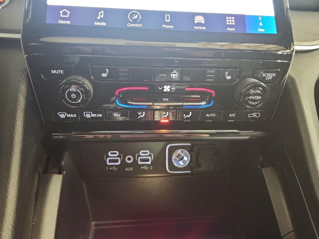 new 2025 Jeep Grand Cherokee L car, priced at $50,195