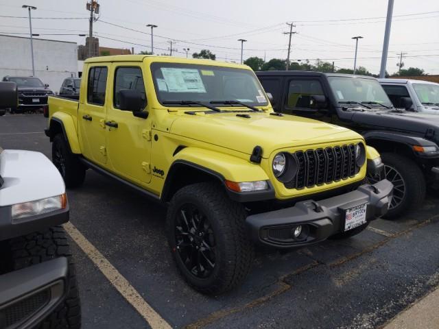new 2024 Jeep Gladiator car, priced at $45,497