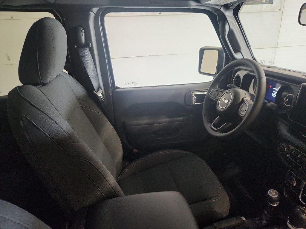 new 2025 Jeep Wrangler car, priced at $48,990
