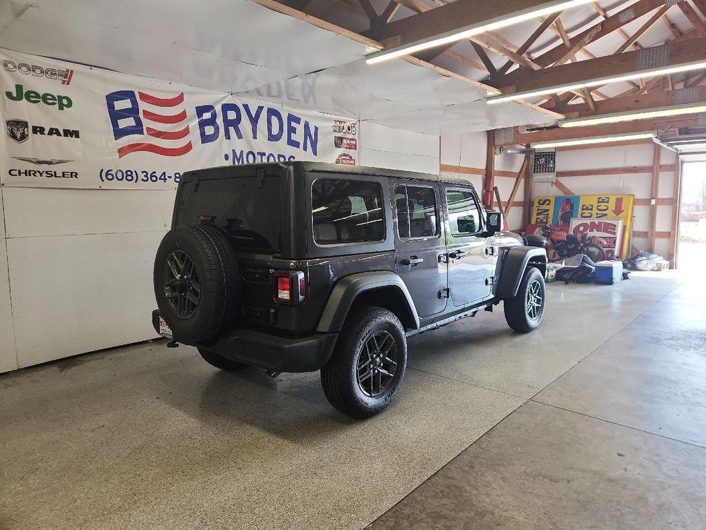 new 2025 Jeep Wrangler car, priced at $48,990