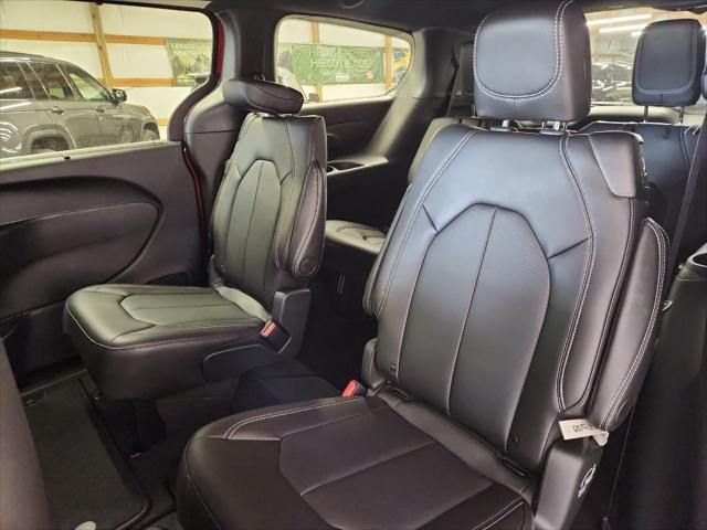 new 2025 Chrysler Pacifica car, priced at $42,795