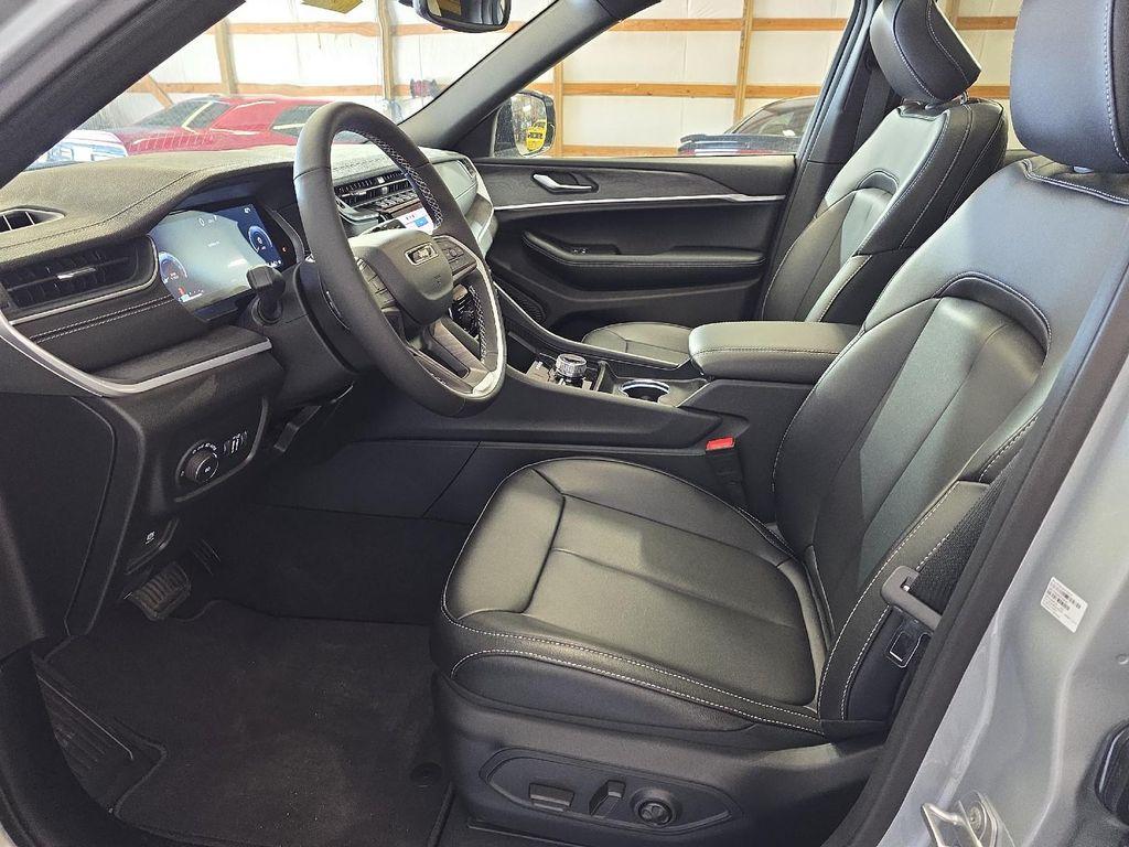 new 2025 Jeep Grand Cherokee L car, priced at $50,844