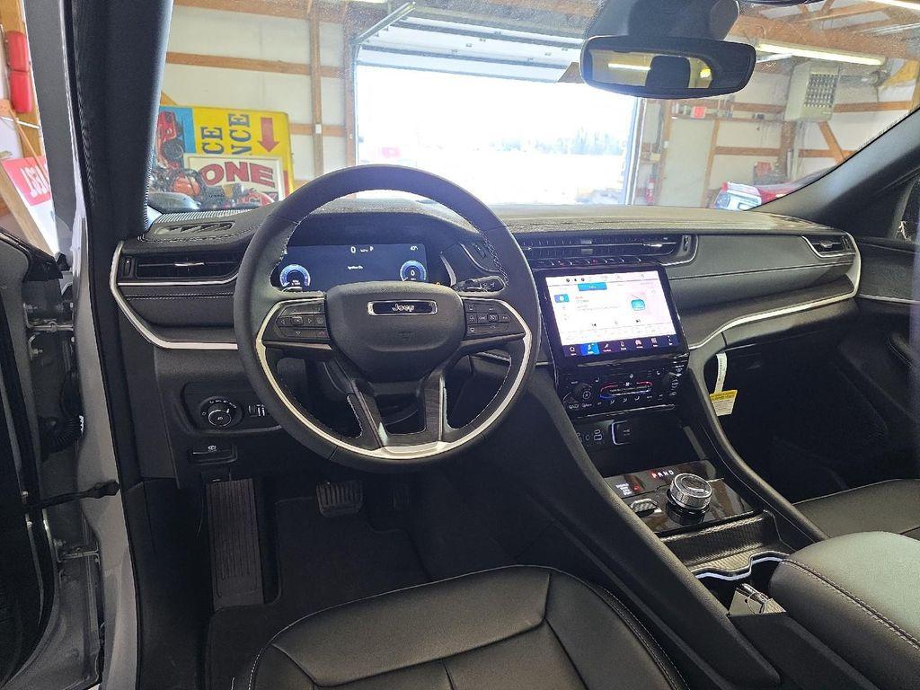 new 2025 Jeep Grand Cherokee L car, priced at $50,844