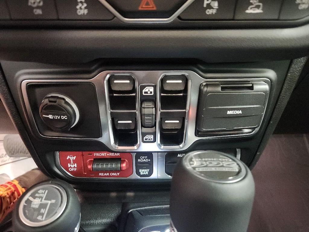 new 2025 Jeep Wrangler car, priced at $100,409
