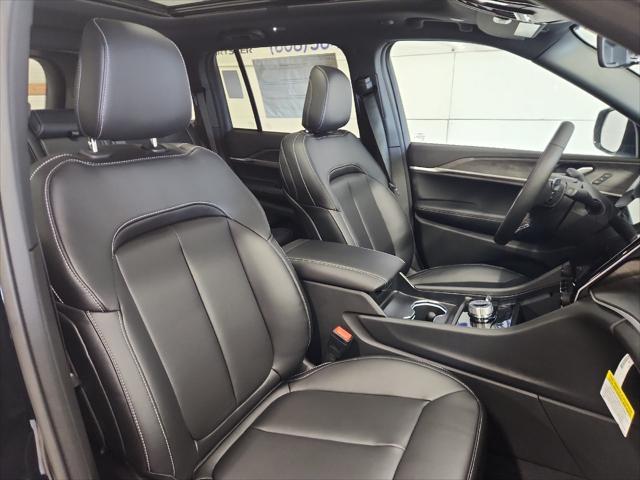 new 2025 Jeep Grand Cherokee car, priced at $50,190