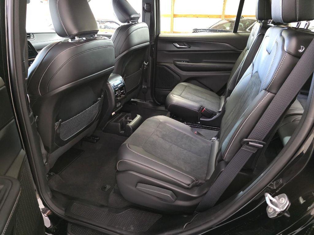 new 2025 Jeep Grand Cherokee L car, priced at $46,155