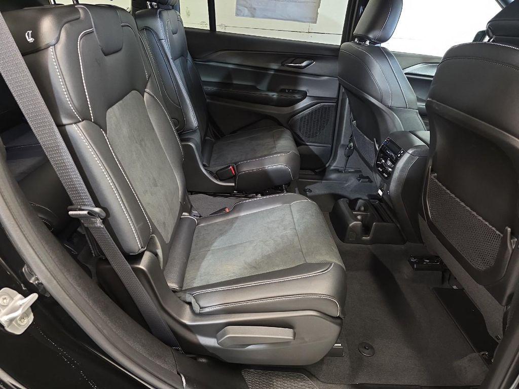 new 2025 Jeep Grand Cherokee L car, priced at $46,155