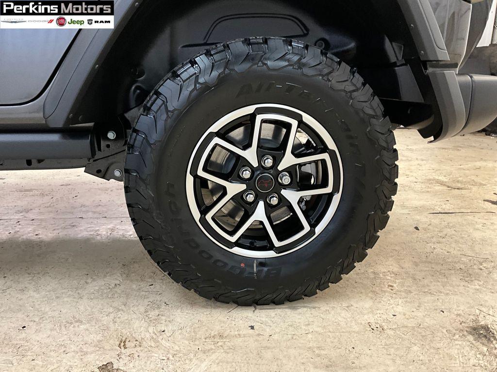 new 2025 Jeep Wrangler car, priced at $53,091