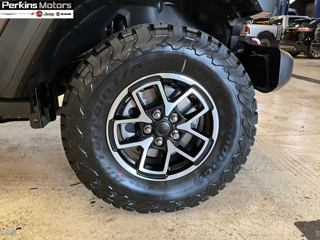 new 2025 Jeep Wrangler car, priced at $53,091