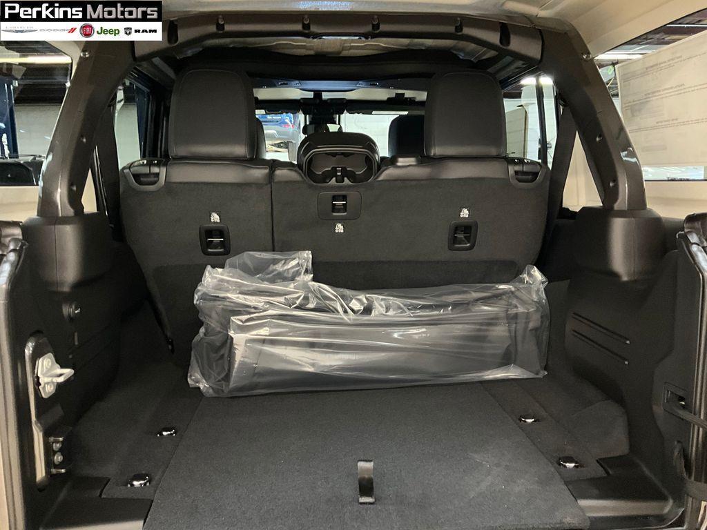 new 2025 Jeep Wrangler car, priced at $53,091