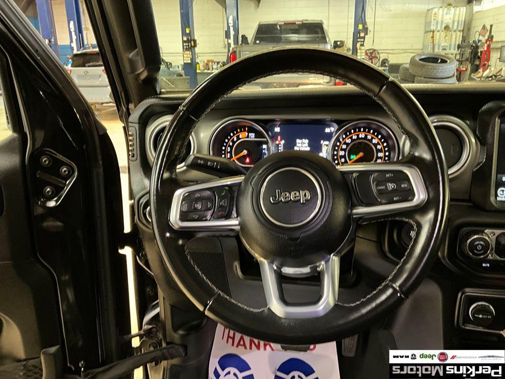 used 2022 Jeep Wrangler Unlimited car, priced at $31,599