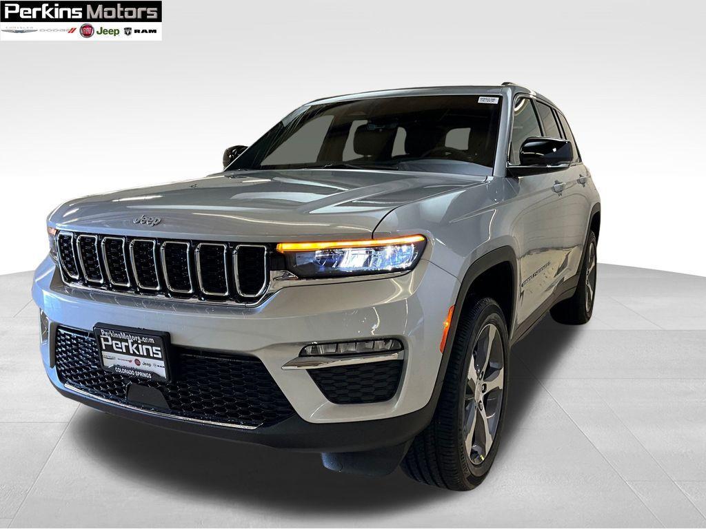 new 2025 Jeep Grand Cherokee car, priced at $46,912