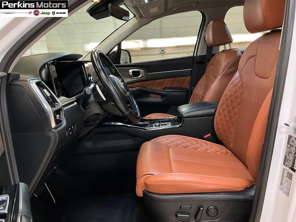 used 2022 Kia Sorento car, priced at $27,894