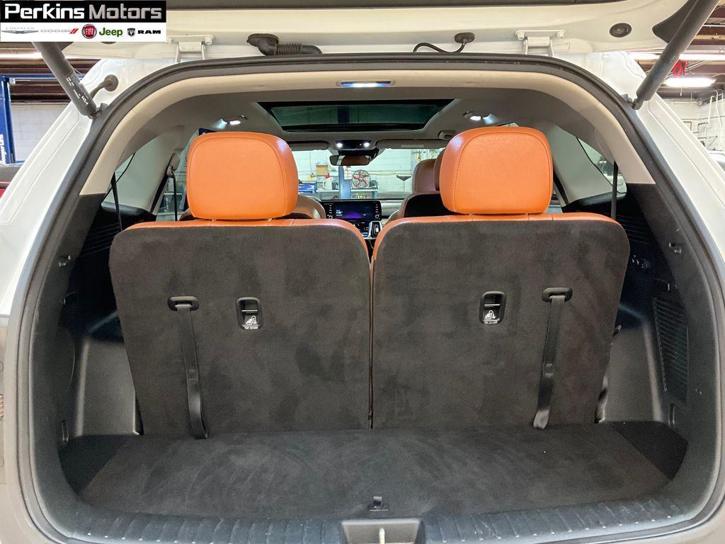 used 2022 Kia Sorento car, priced at $27,894