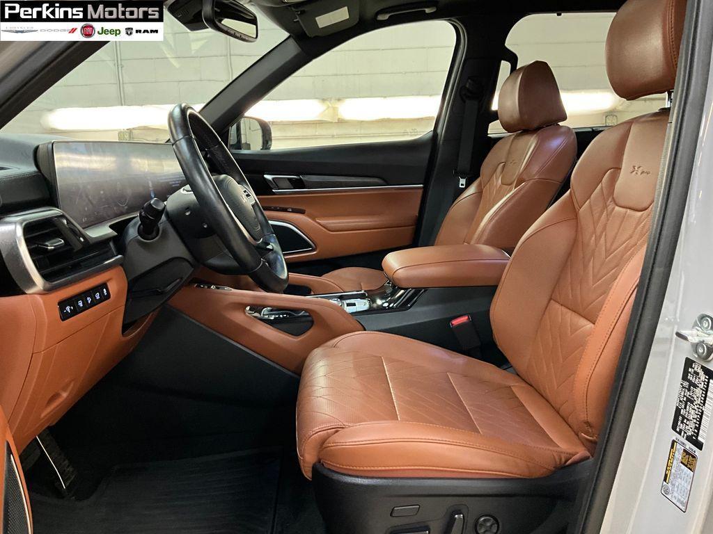 used 2024 Kia Telluride car, priced at $43,194