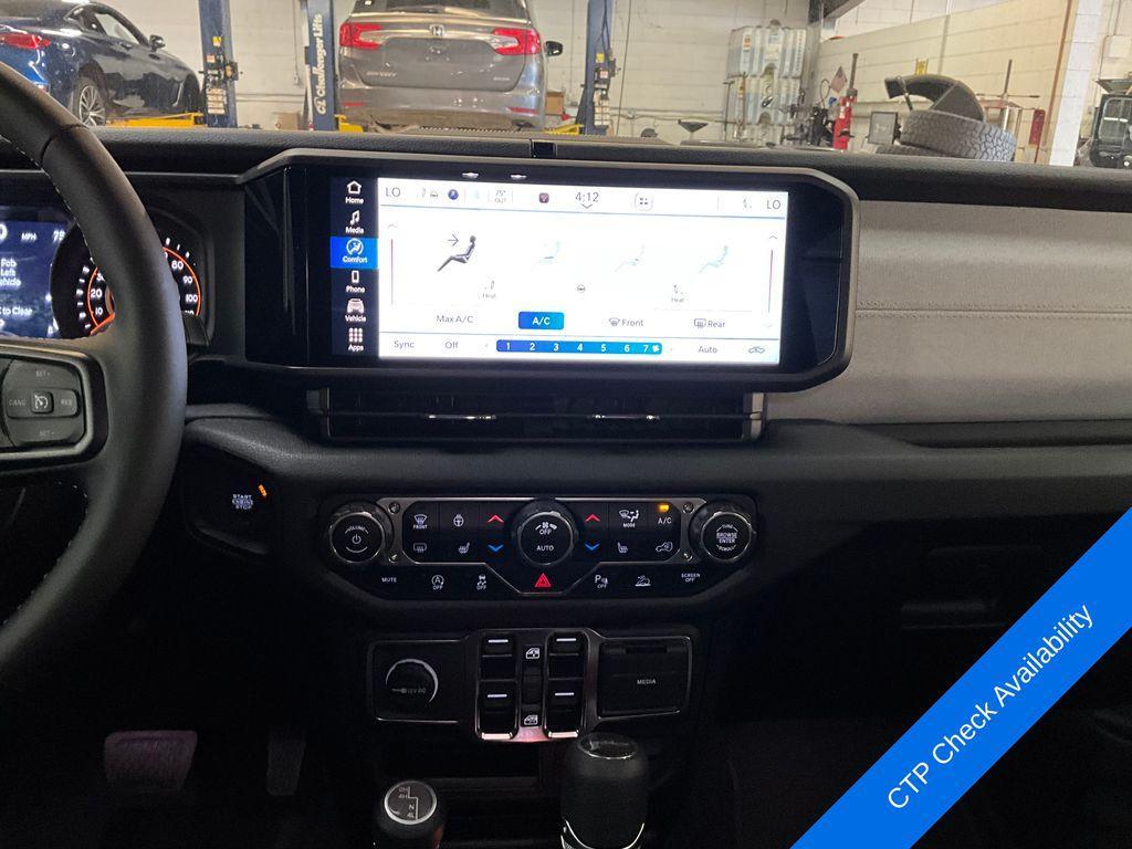 new 2025 Jeep Gladiator car, priced at $43,486