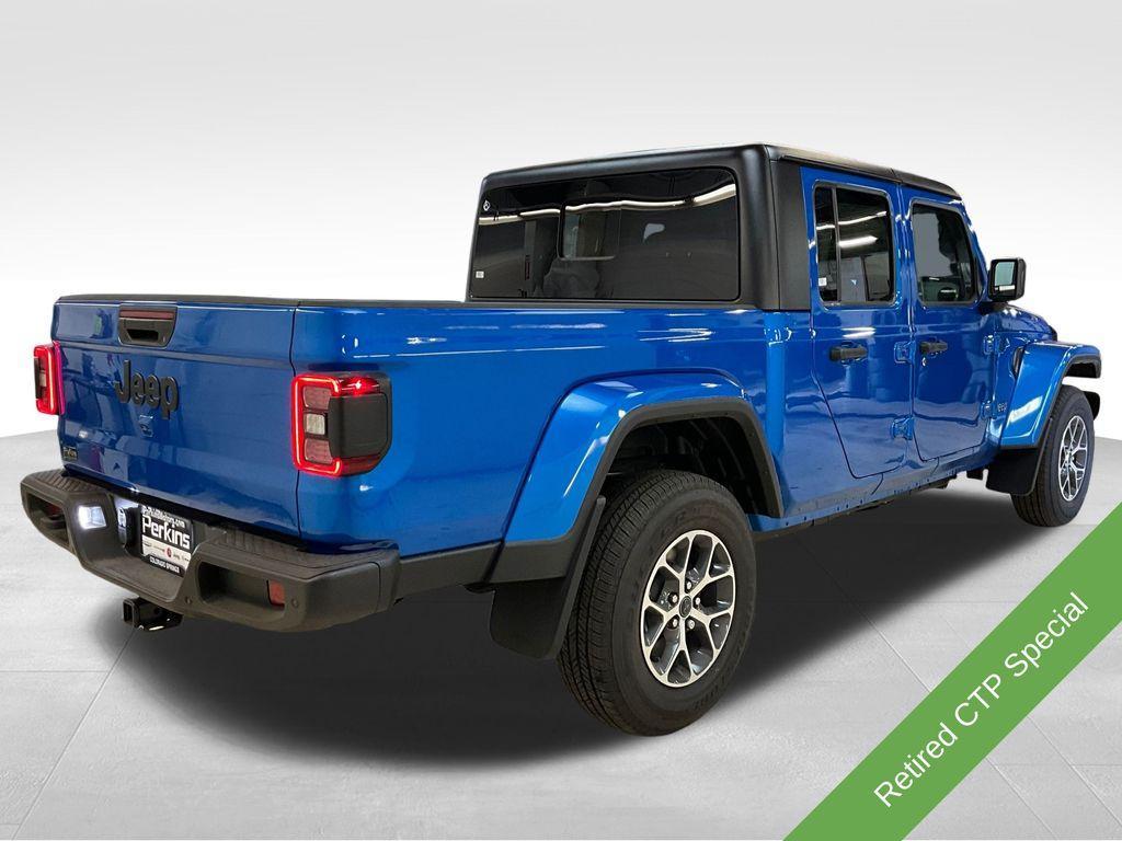 new 2025 Jeep Gladiator car, priced at $41,986
