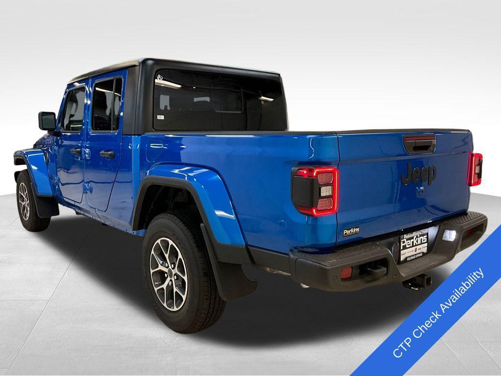 new 2025 Jeep Gladiator car, priced at $43,486