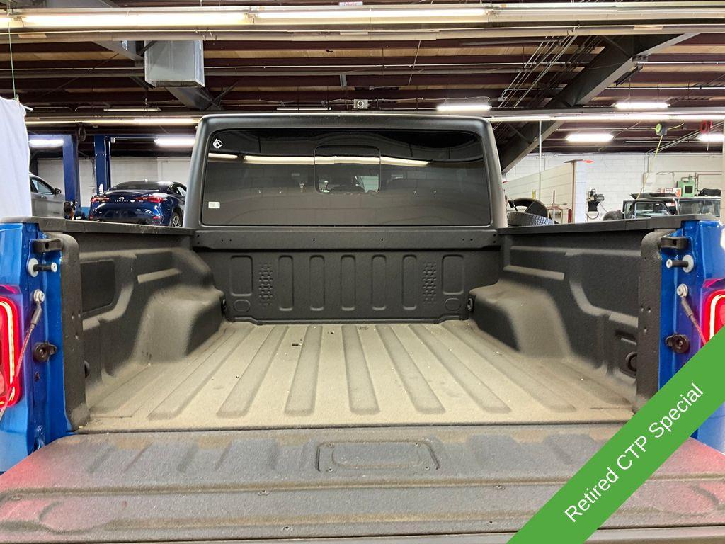 new 2025 Jeep Gladiator car, priced at $41,986