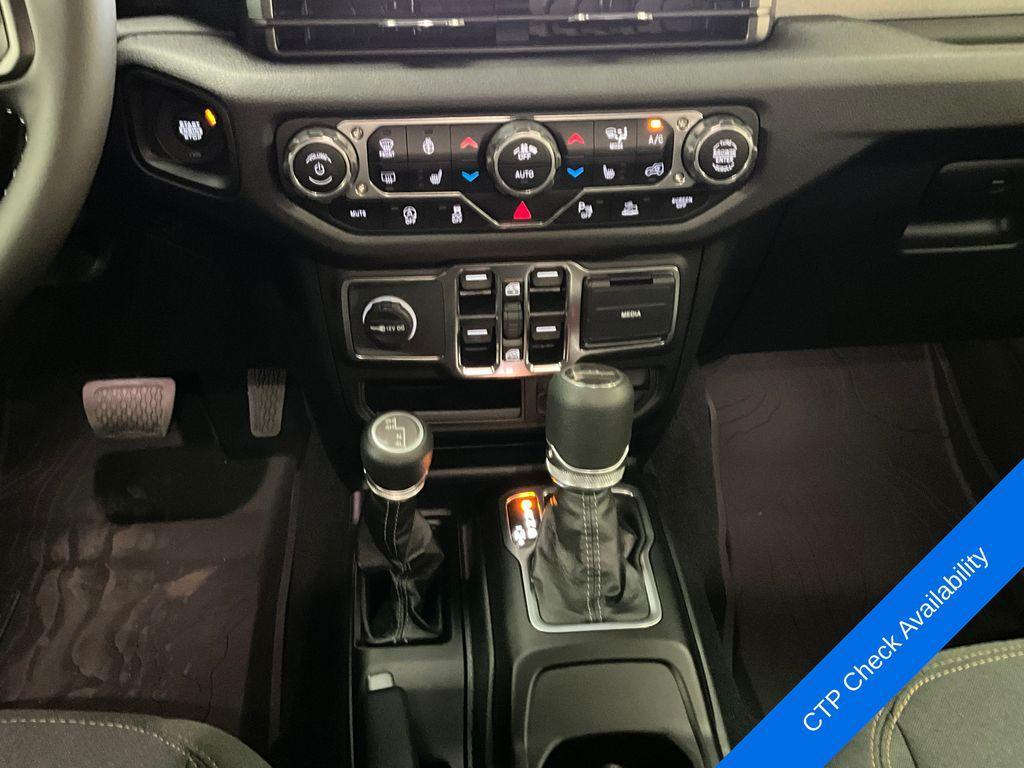 new 2025 Jeep Gladiator car, priced at $43,486