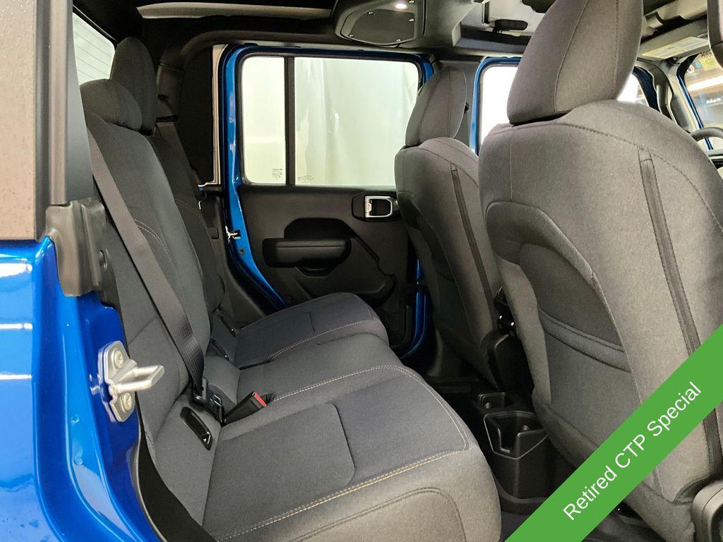 new 2025 Jeep Gladiator car, priced at $41,986