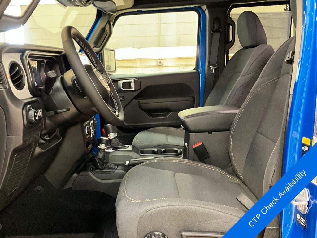 new 2025 Jeep Gladiator car, priced at $43,486