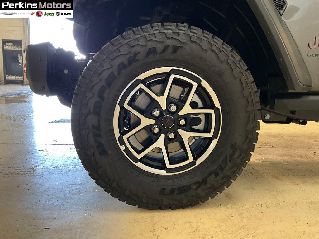 new 2025 Jeep Gladiator car, priced at $50,581