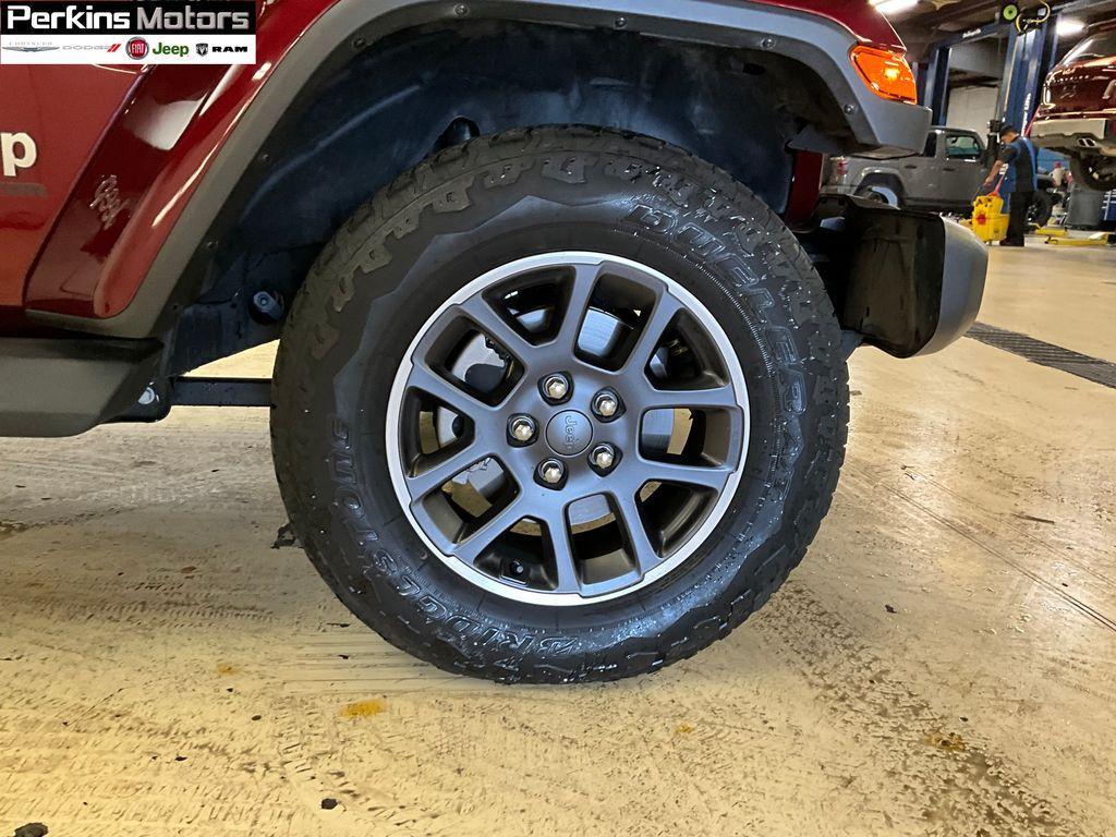 used 2021 Jeep Gladiator car, priced at $36,456