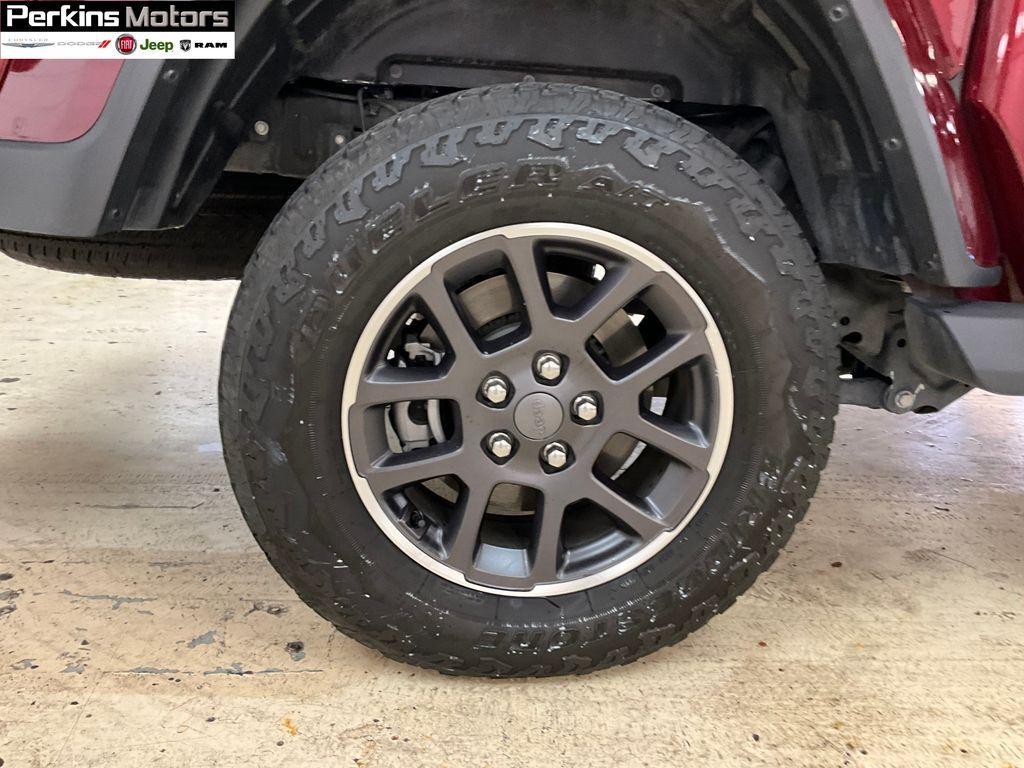 used 2021 Jeep Gladiator car, priced at $36,456