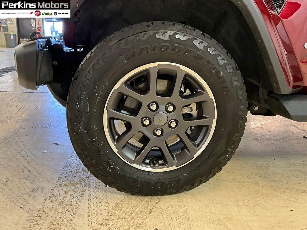 used 2021 Jeep Gladiator car, priced at $36,456