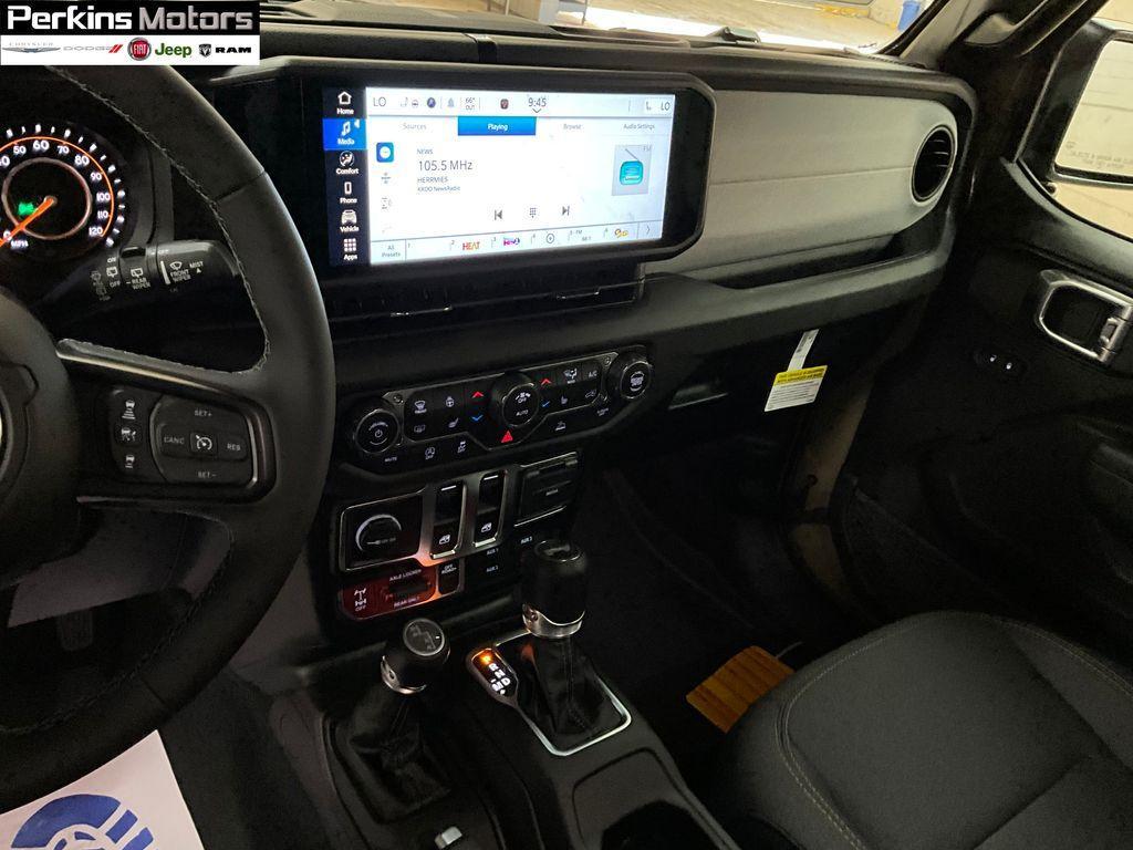 new 2026 Jeep Wrangler car, priced at $52,014