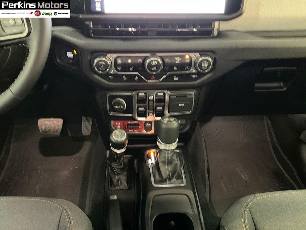 new 2025 Jeep Wrangler car, priced at $52,528