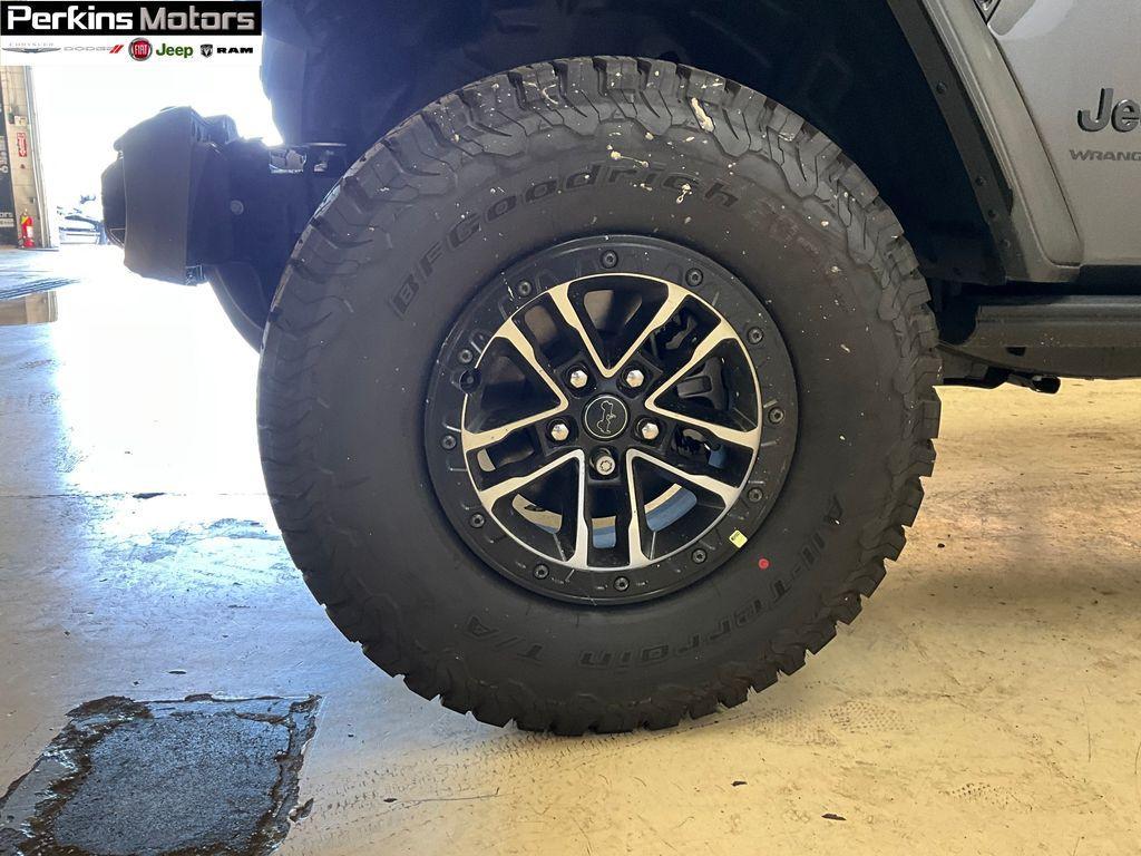 new 2025 Jeep Wrangler car, priced at $52,528
