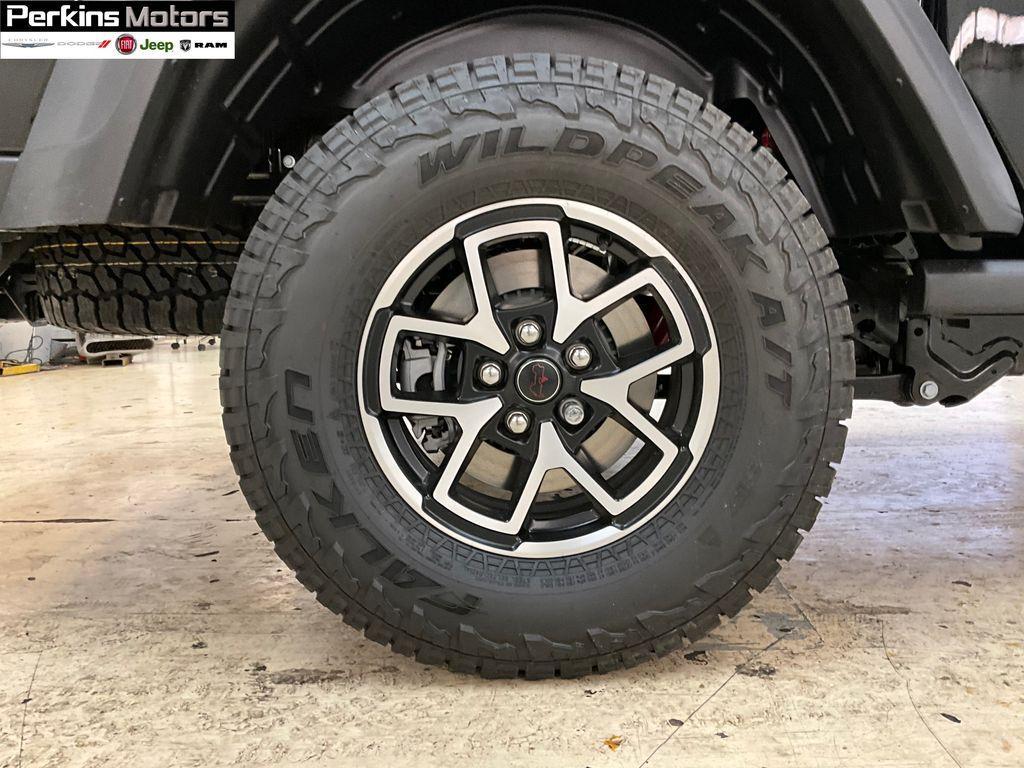 new 2025 Jeep Gladiator car, priced at $47,321