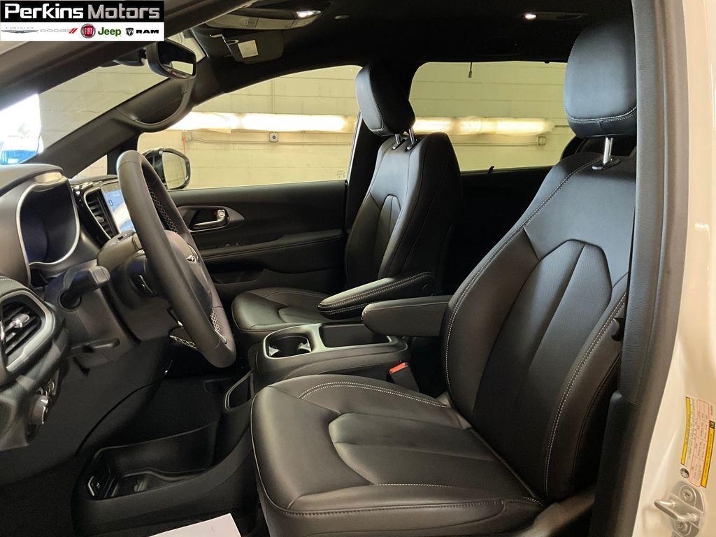 new 2026 Chrysler Pacifica car, priced at $47,875