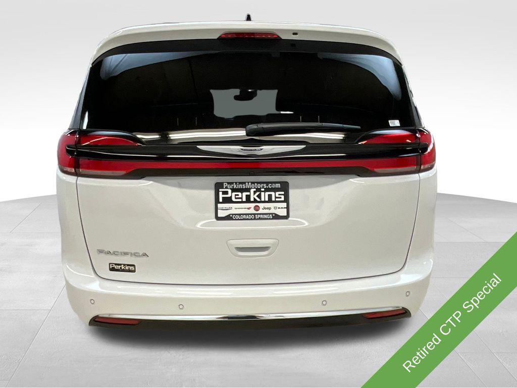 new 2025 Chrysler Pacifica car, priced at $37,098